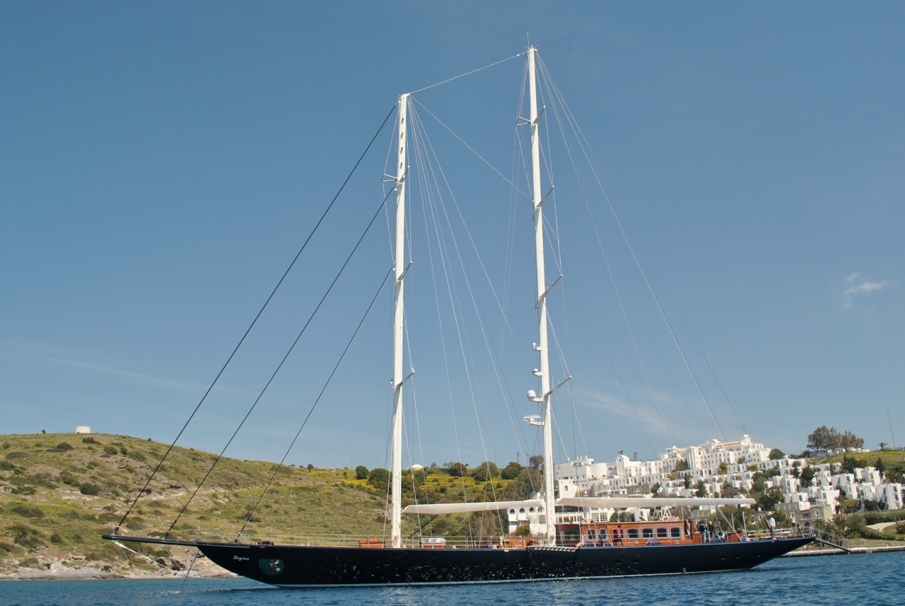 Yacht Regina, a Med Superyacht CHARTERWORLD Luxury Superyacht Charters